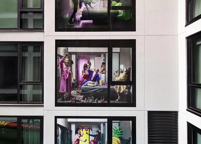 Moxy Downtown Hotel 3*