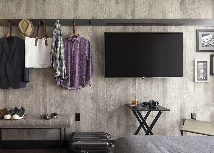 Hotel Moxy Downtown Chicago