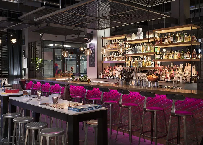 Moxy Downtown 3* Chicago