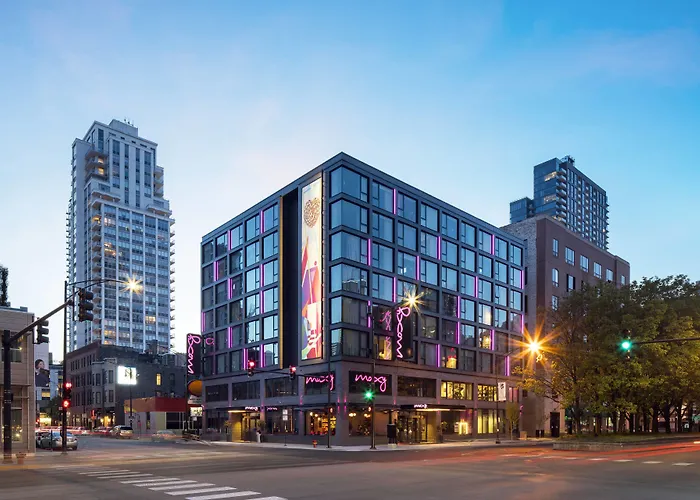 Hotel Moxy Downtown