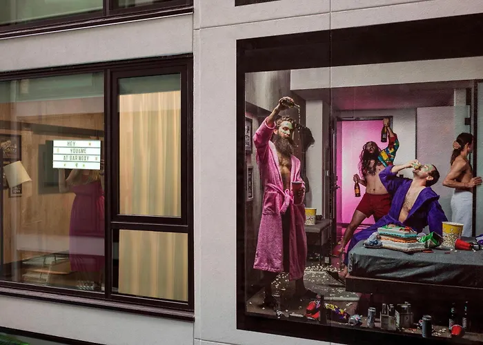 Moxy Downtown 3* Chicago