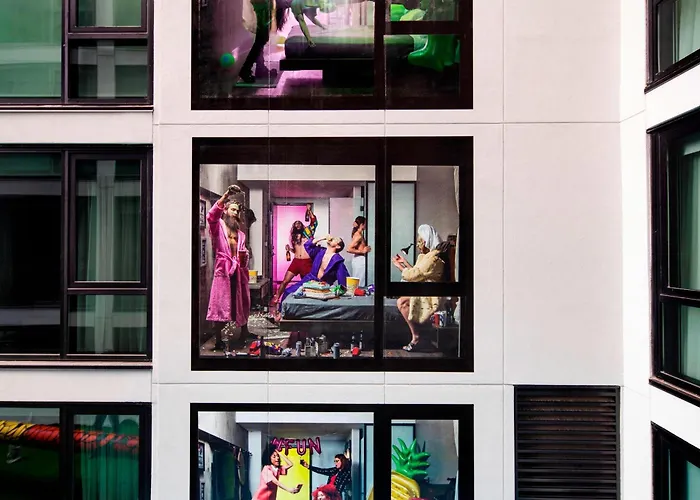 Moxy Downtown Hotel 3*